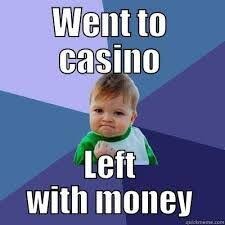 Ett barn med triumferande min, text: "Went to casino, Left with money".