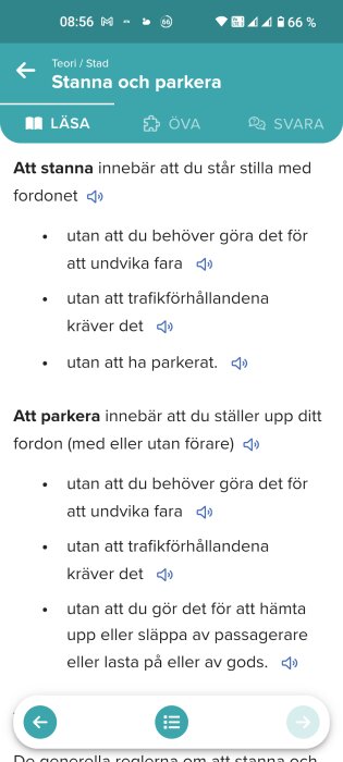Skärmbild från körkortsboken 2026 med text om trafikregler för att stanna och parkera fordon.