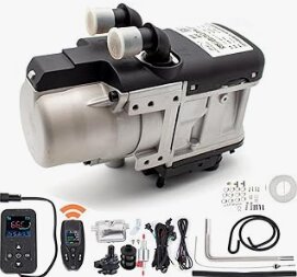 12V vattenburen dieselvärmare med tillbehör, inklusive fjärrkontroll och kablar, avsedd för reservvärme vid strömavbrott i villans befintliga system.