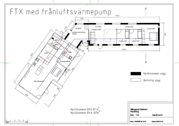 Byggplan för fritidshus med FTX-system, visar tillbyggnad med ny och befintlig vägg, komplett med rumsspecifikationer och mått.