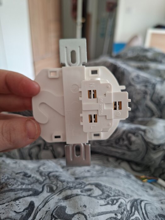 image-8705967896285624680.jpg