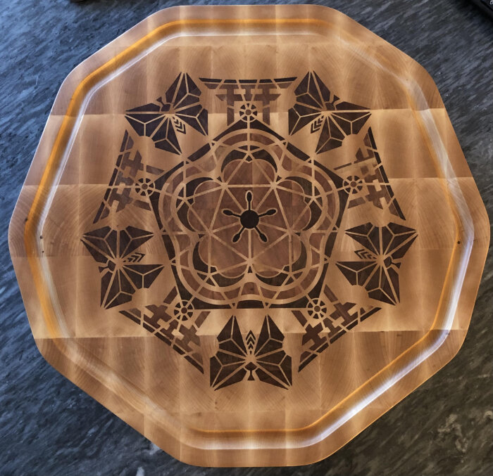 Intarsia Skärbräda.jpg