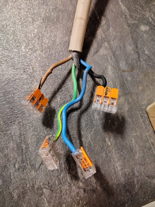 kabel.jpg