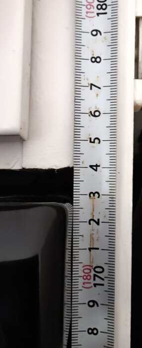 1c8c666a-737d-4f56-bf5c-04ecec5e0ef4_cropped.jpg