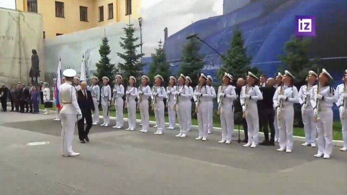 Putin Potemkinkuliss.jpg