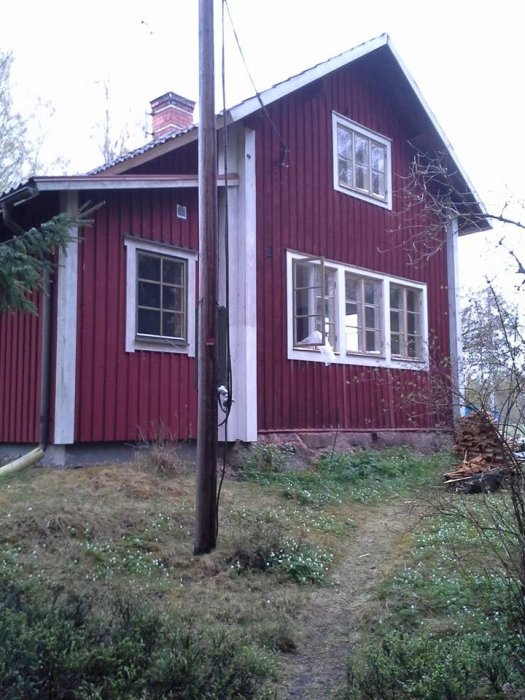 huset från sidan.jpg