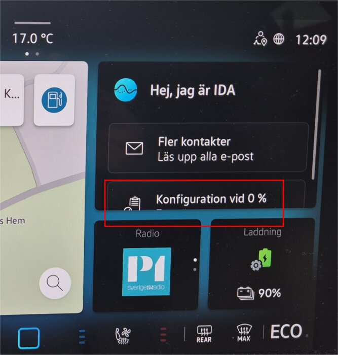 Skärmbild av bilens infotainmentsystem med temperaturen 17 °C, tid 12:09, och meddelandet "Konfiguration vid 0 %" markerat i rött.