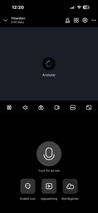 Skärmbild av en kommunikationsapp med status "ansluter" och knappar för samtal, uppspelning och molnåtkomst. Tid och anslutningsinformation visas högst upp.
