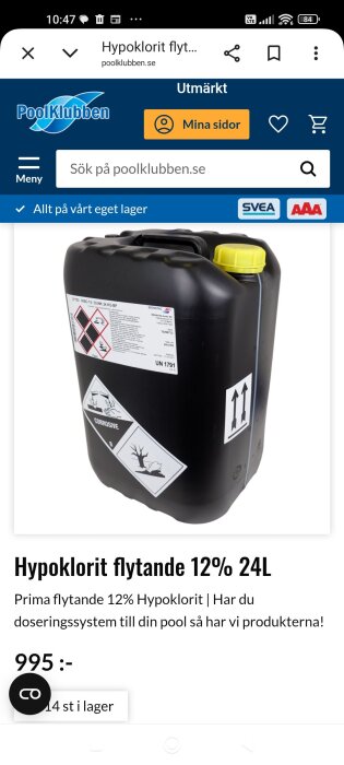 Svart dunk med flytande hypoklorit 12%, 24 liter. Produktetikett och varningssymboler för korrosiv och miljöfarlig. Finns på poolklubben.se.