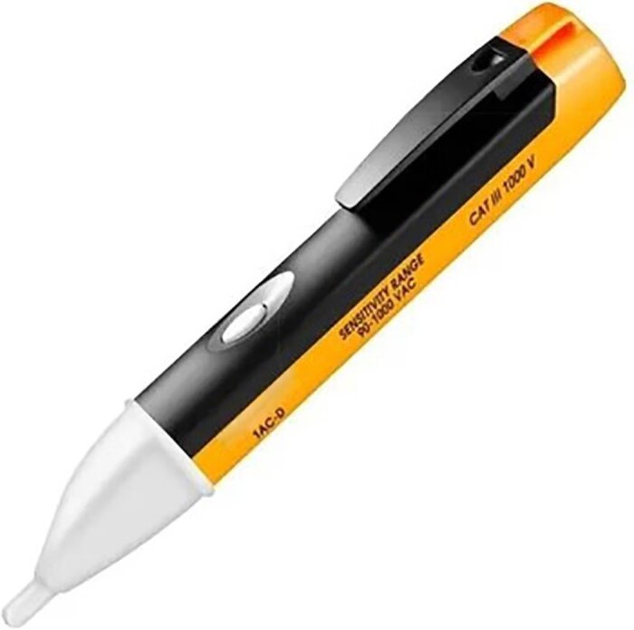 Spänningsprovare med orange och svart design, märkt CAT III 1000 V och sensitivitet 90-1000 VAC.