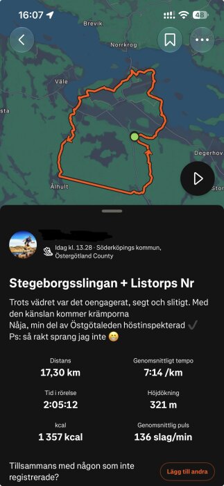 Mobilskärmsbild visar en karta med en orange rutt i Söderköpings kommun, information om distans på 17,30 km, tid 2:05:12 och snittempo 7:14/km.