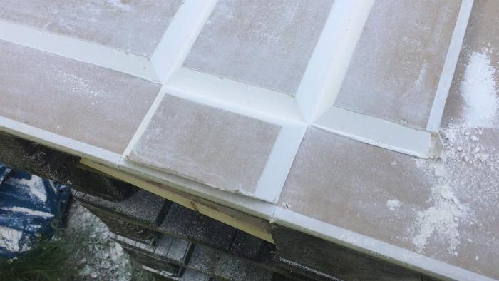 Se hur en testbit från ett byggprojekt genererar damm. Användarupplevelsen delas när arbetet på ett byggprojekt testas.