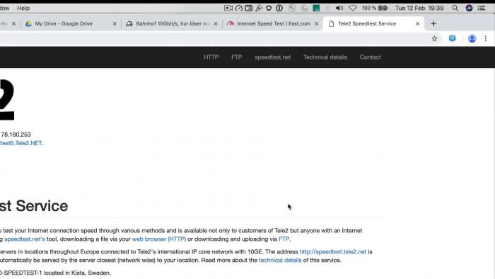 En skärmdump från ett hastighetstest som visar ned- och uppladdningshastigheten med Tele2 som tjänsteleverantör. Testet ger imponerande resultat.
