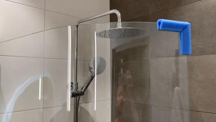 Se hur denna duschutrymmeslösning optimerar ett litet badrum utan att kompromissa med djupet. Perfekt för dem som vill maximera funktionen på begränsad yta.