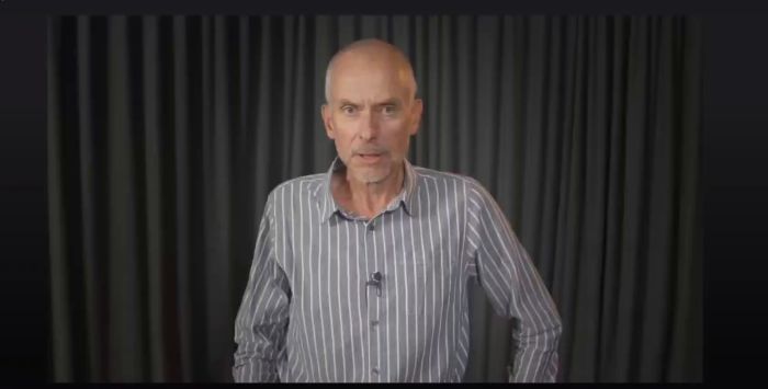 Screen_Recording_20250818_220408_Facebook.mp4