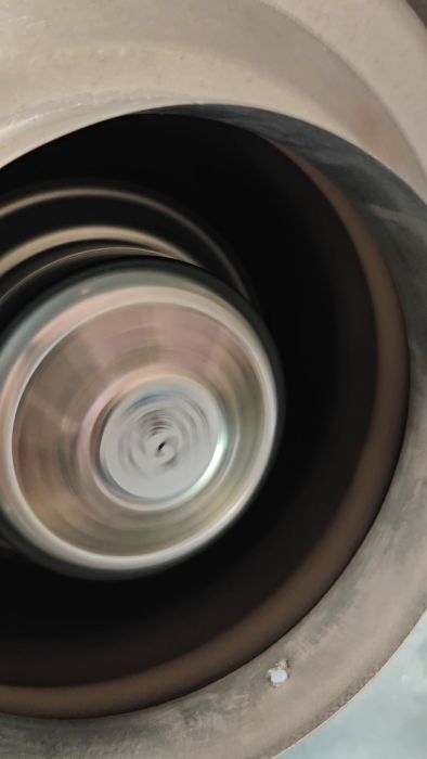 Fått tillbaka ventilationen i januari men nu återkommer missljud liknande en cykel som spinner. Är det värt att skicka på reparation för mer pengar hos ventilation.se? Utforska tekniska utmaningar och reparationsmöjligheter i denne video.