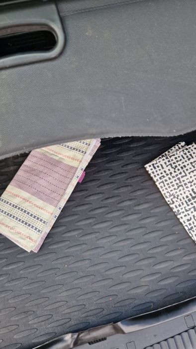 Upptäck ett nytt ljud i bakluckan på en BMW som hörs enbart vid backning med automatväxeln. Utforska eventuella orsaker och få tips på hur detta kan lösas.