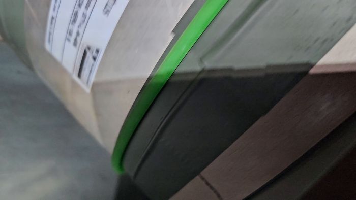 Upptäck orsaken bakom ett irriterande lågtonigt ljud från en rotor i ventilationssystemet. Trots silikonsprej vid misstänkta punkter kvarstår problemet. Kan det vara nödvändigt att ta bort rotorn för att bli av med ljudet? Se videon och dela dina tankar.